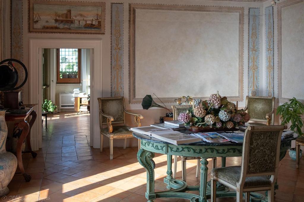 Palazzo Suriano Heritage Hotel Vietri Esterno foto